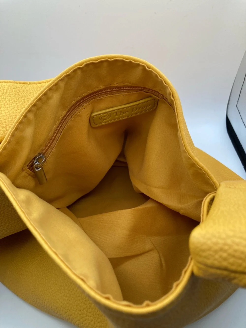 NWT The Drop Avalon Small Tote Bag Butter Yellow Vegan Leather Wristlet Handbag - Picture 6 of 10